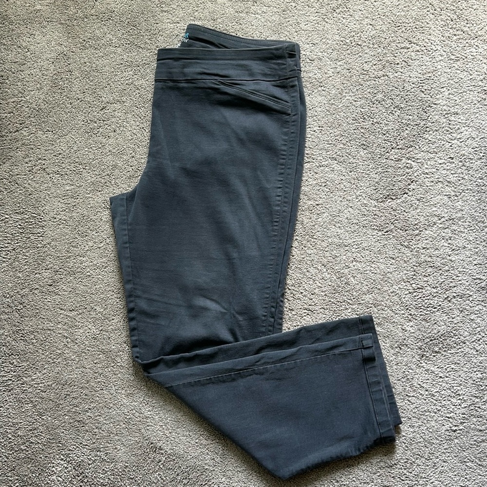 Croft & Barrow 18  Regular Grey Effortless Stretch Pull-On Pants